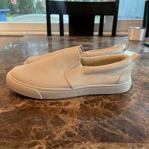 Ardene Women's MAT+ Comfort Cream Slide On Shoes Size 10 - Picture 3 of 13